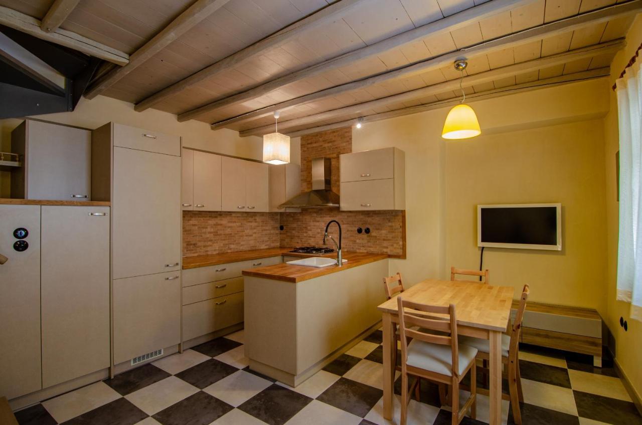 Myyellowhome Ermupoli Exteriér fotografie